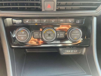 2024 Volkswagen Jetta SE 4dr Sedan