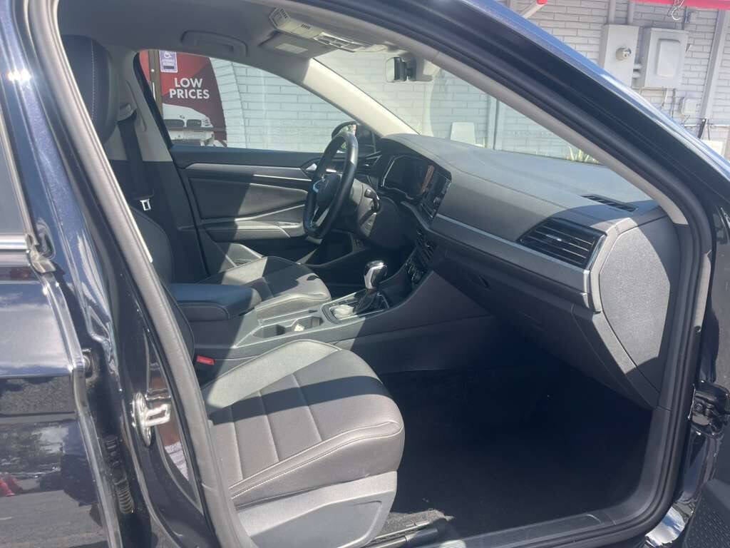 2024 Volkswagen Jetta SE 4dr Sedan