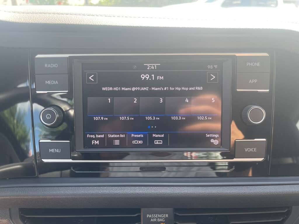 2024 Volkswagen Jetta SE 4dr Sedan