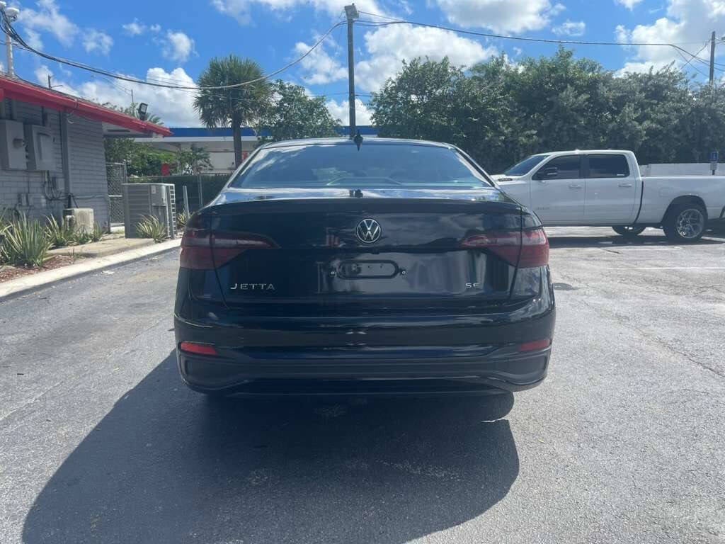 2024 Volkswagen Jetta SE 4dr Sedan