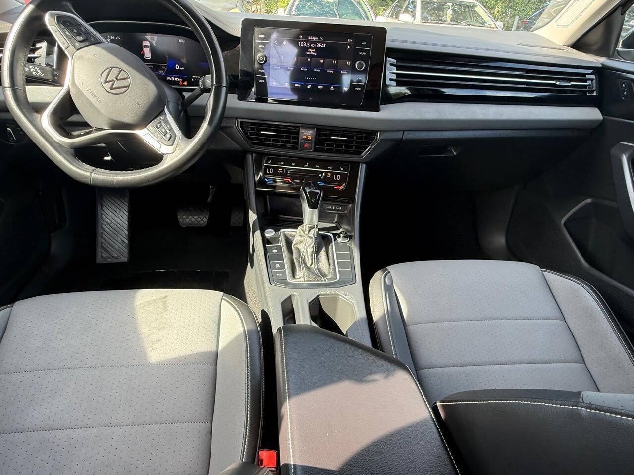 2025 Volkswagen Jetta SE 4dr Sedan