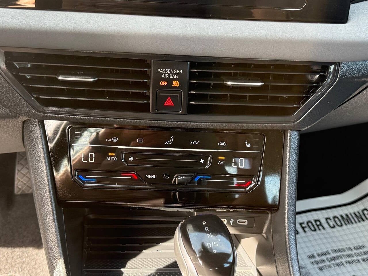2025 Volkswagen Jetta SE 4dr Sedan