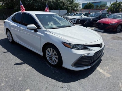2023 Toyota Camry LE 4dr Sedan