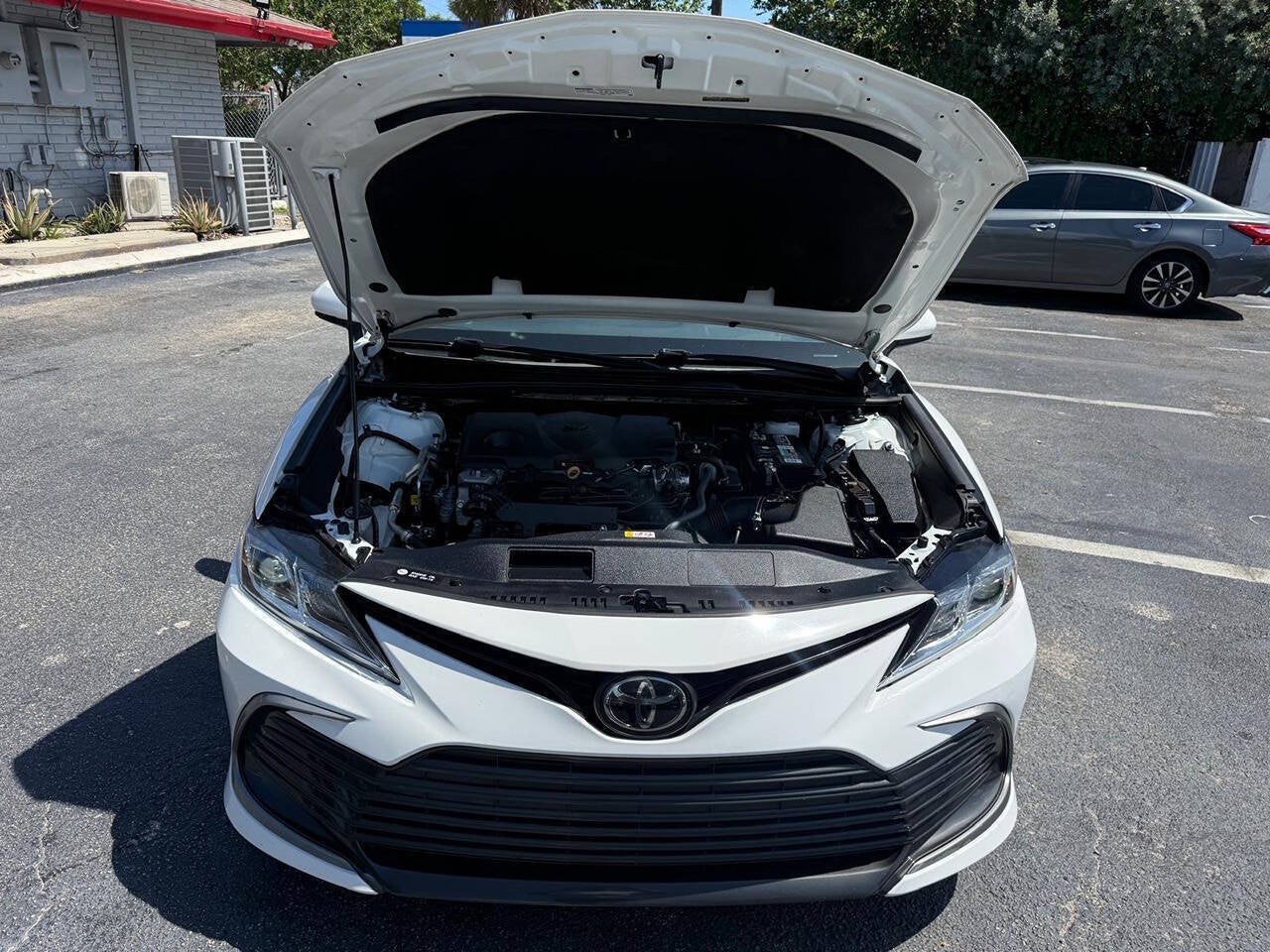 2023 Toyota Camry LE 4dr Sedan