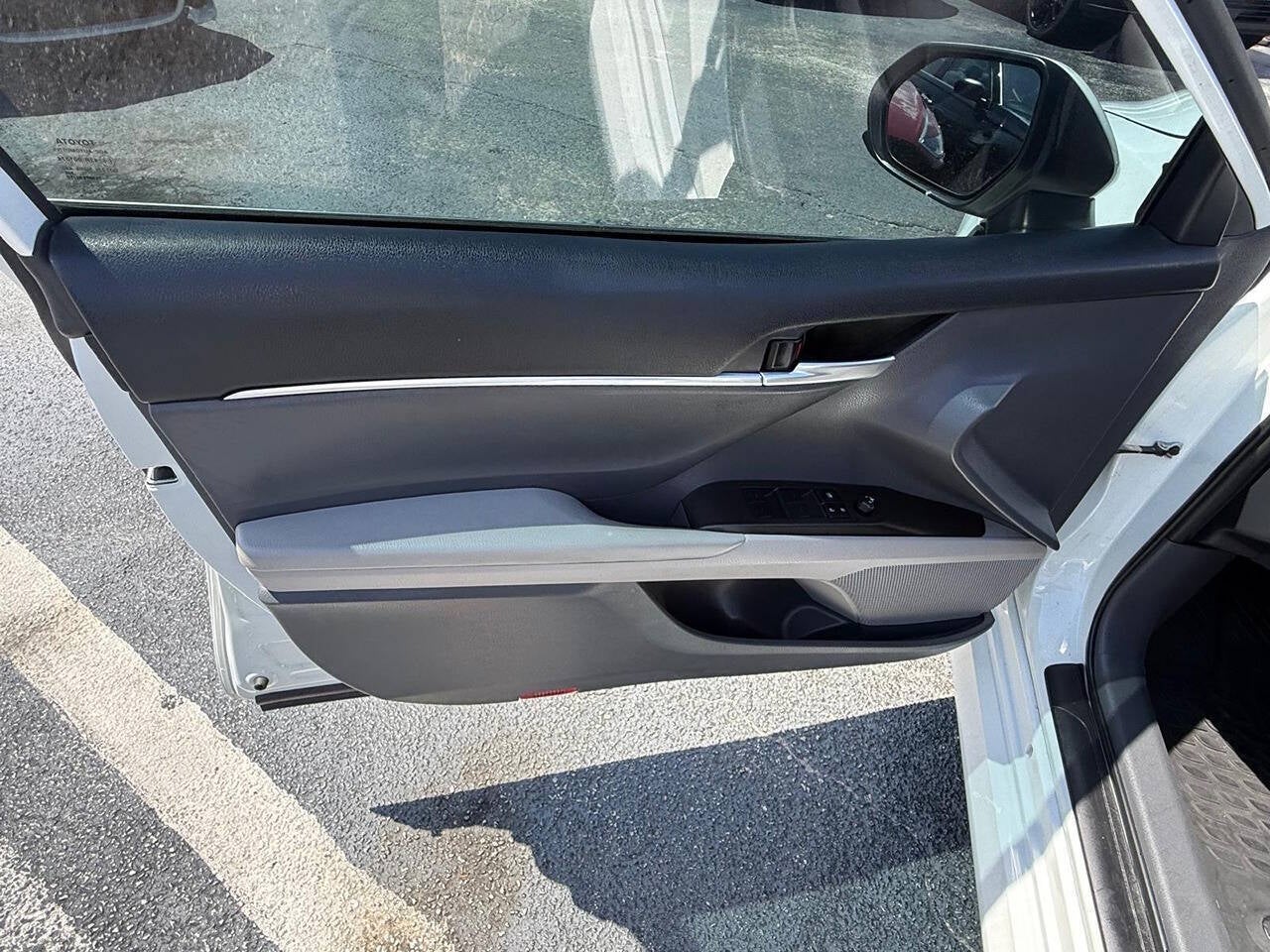 2023 Toyota Camry LE 4dr Sedan