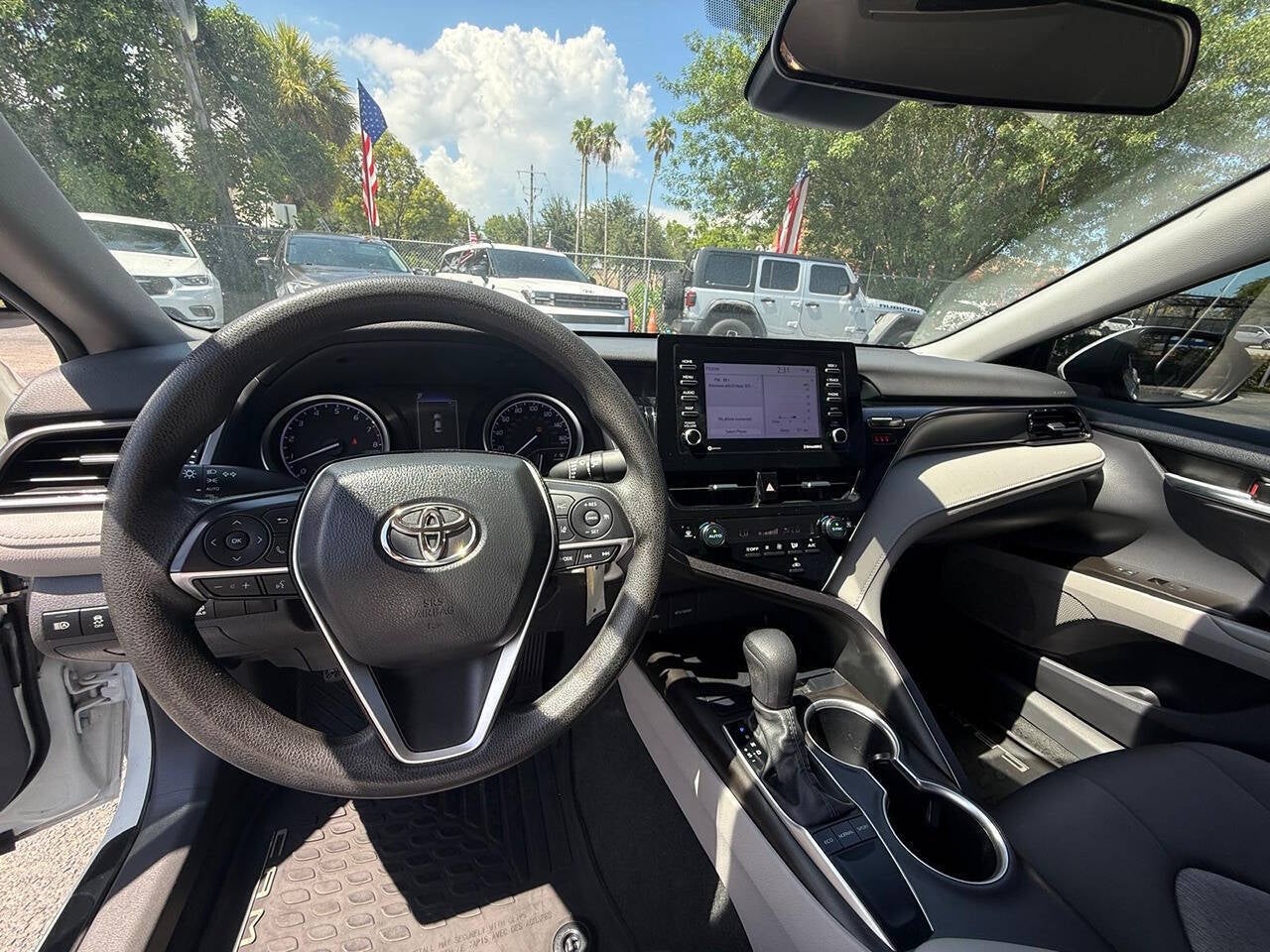 2023 Toyota Camry LE 4dr Sedan