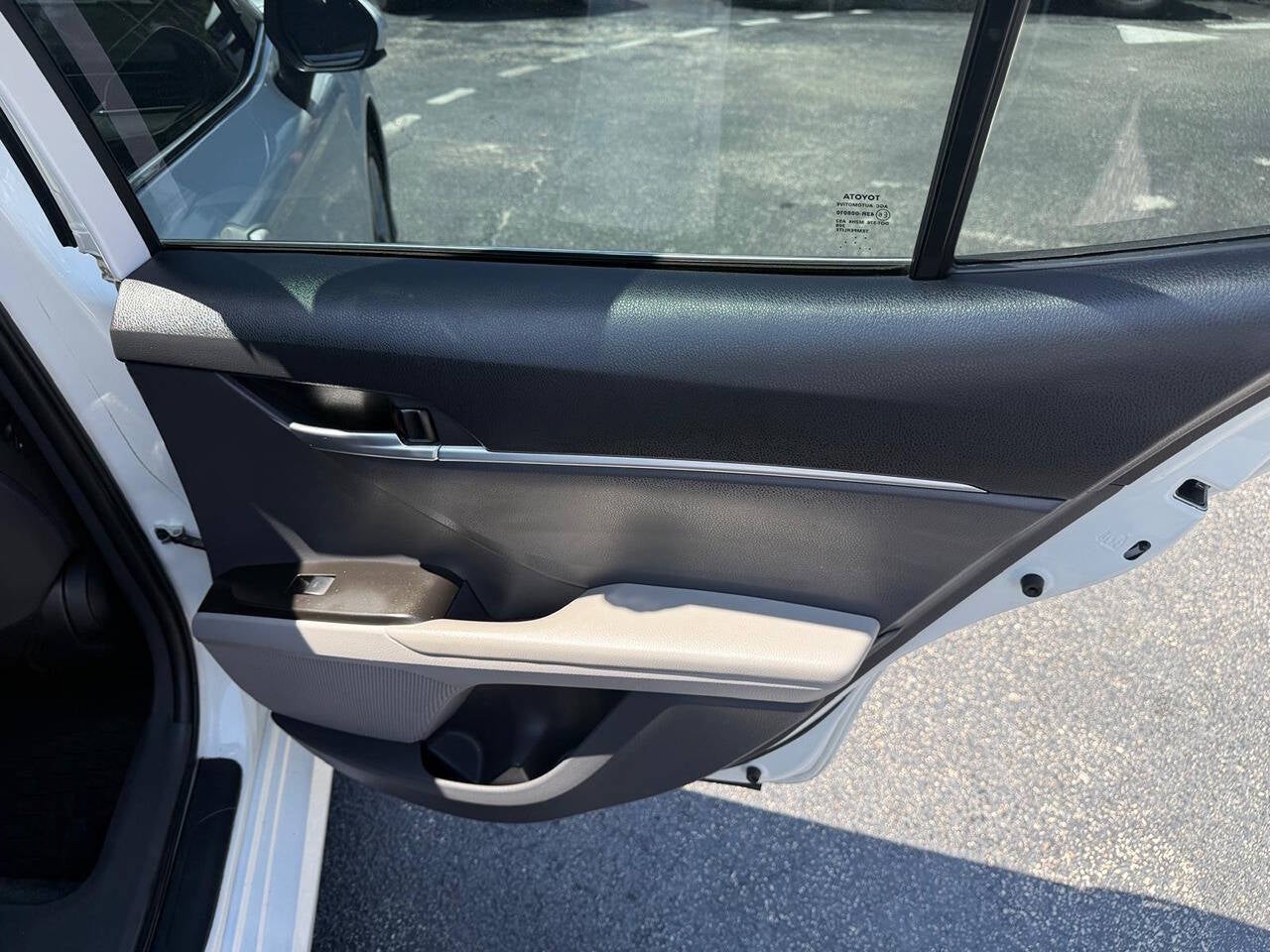 2023 Toyota Camry LE 4dr Sedan