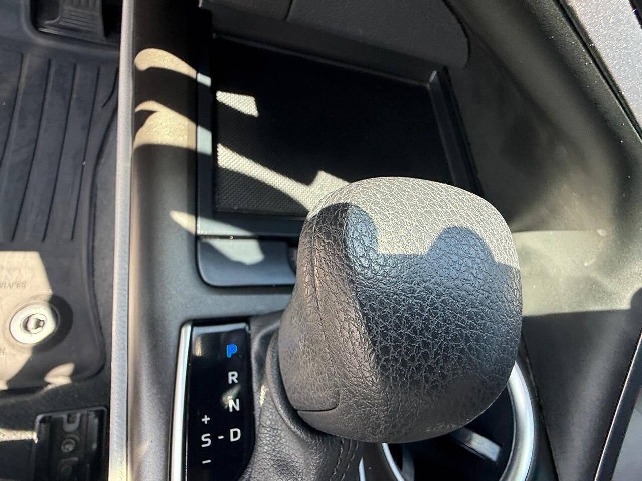 2023 Toyota Camry LE 4dr Sedan