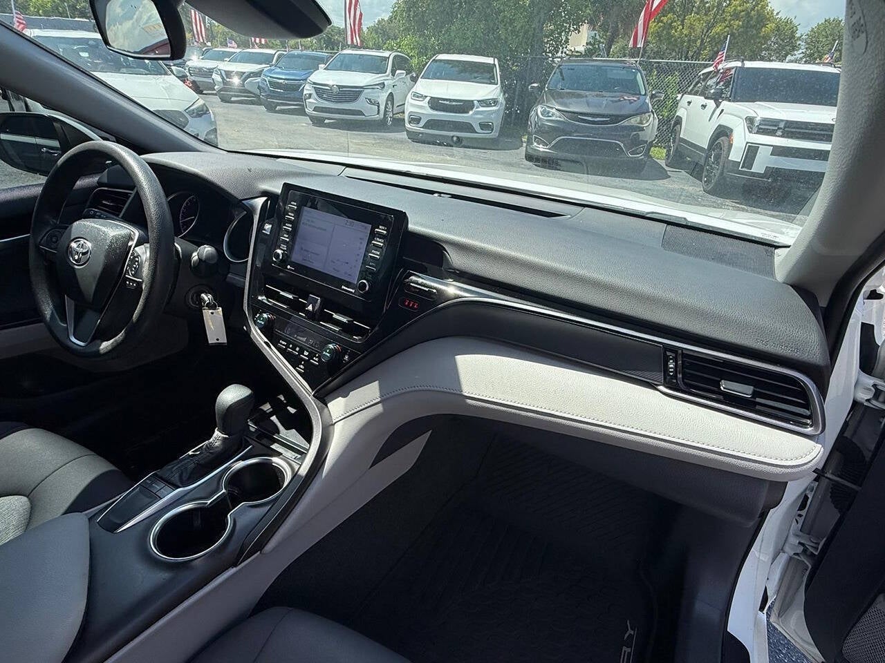 2023 Toyota Camry LE 4dr Sedan