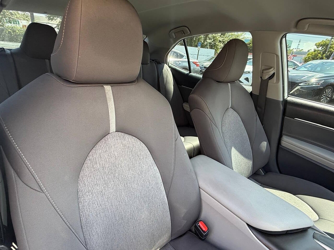 2023 Toyota Camry LE 4dr Sedan