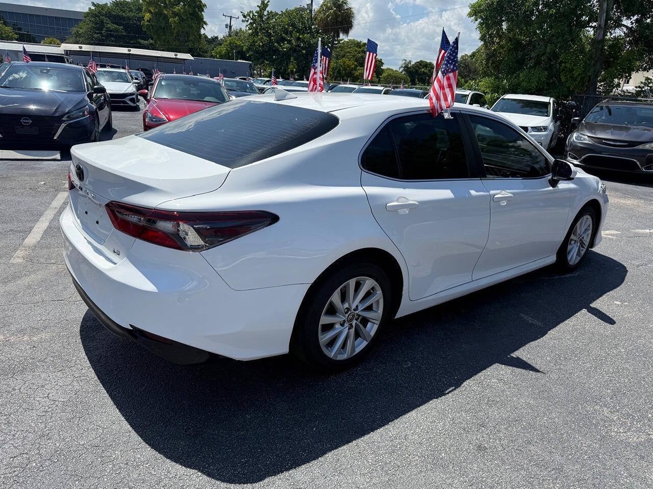 2023 Toyota Camry LE 4dr Sedan