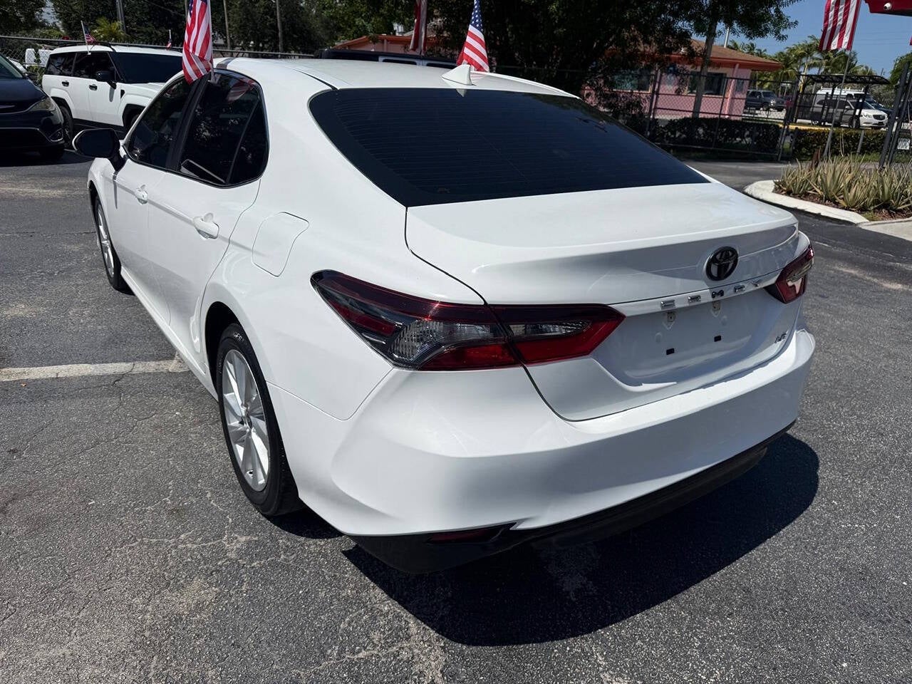 2023 Toyota Camry LE 4dr Sedan