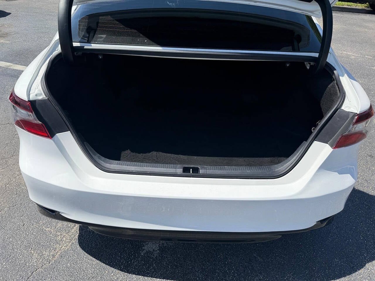 2023 Toyota Camry LE 4dr Sedan
