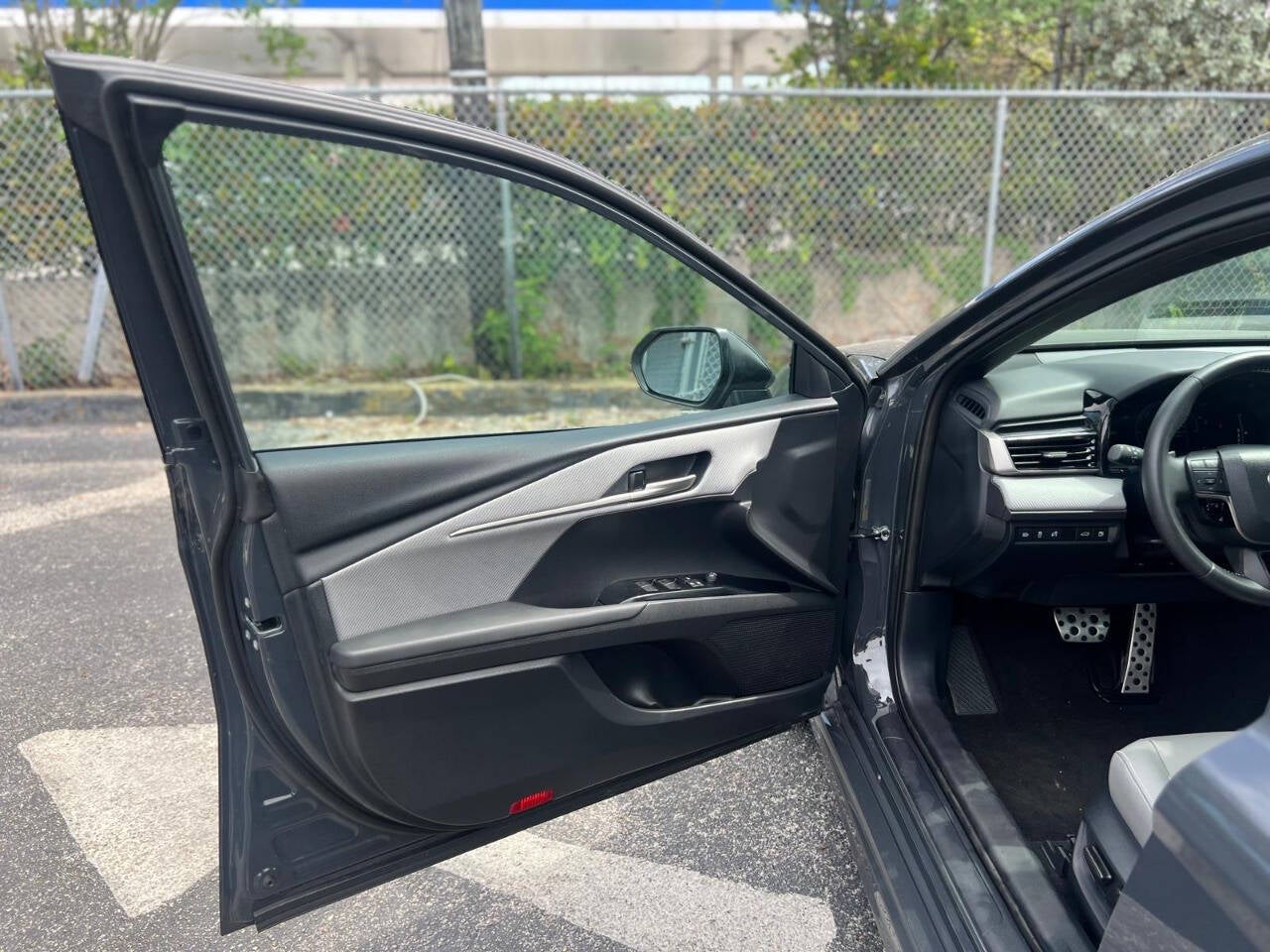 2025 Toyota Camry SE 4dr Sedan