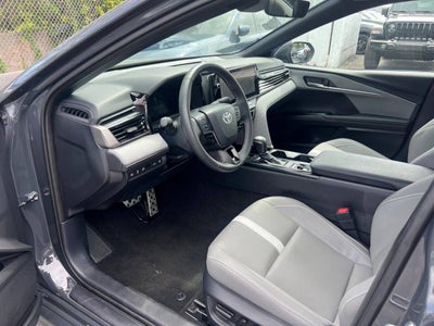 2025 Toyota Camry SE 4dr Sedan