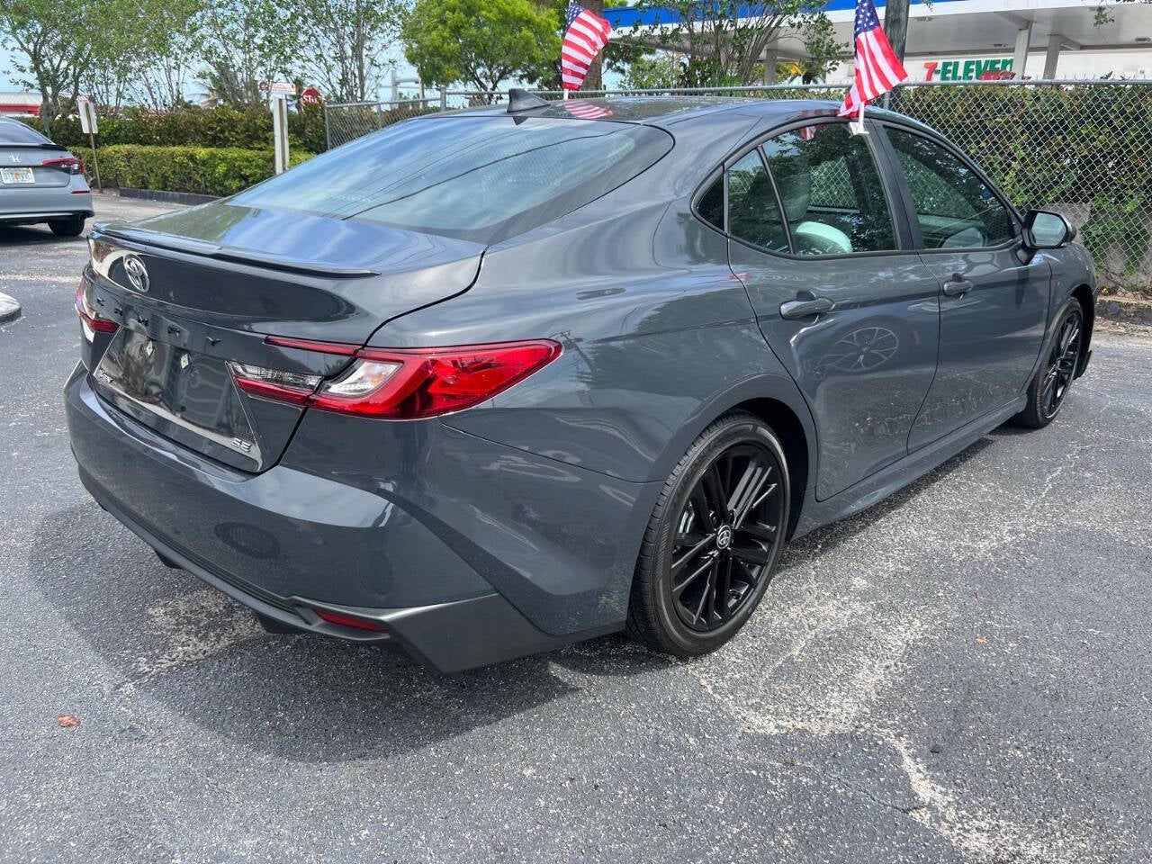 2025 Toyota Camry SE 4dr Sedan