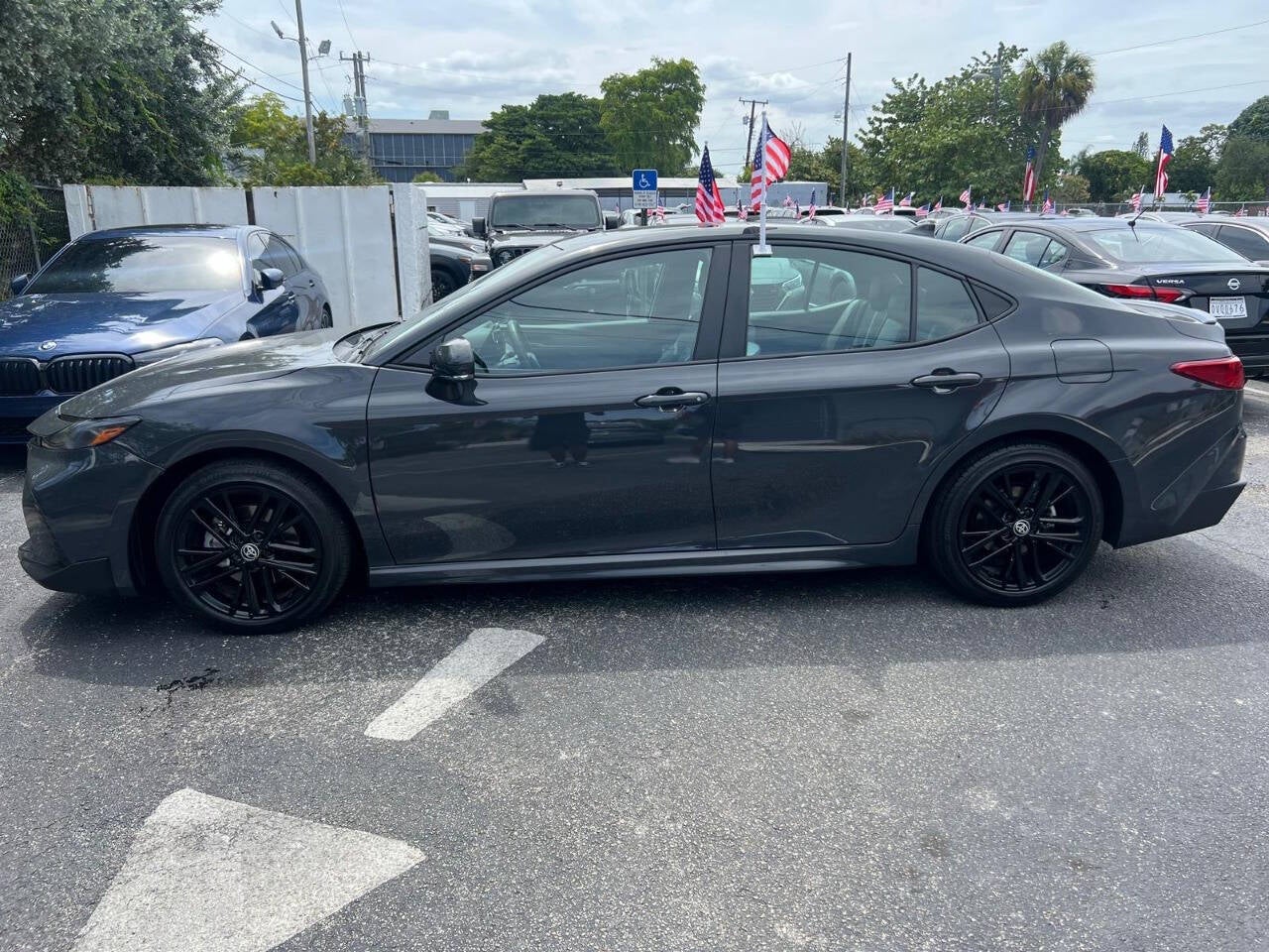 2025 Toyota Camry SE 4dr Sedan