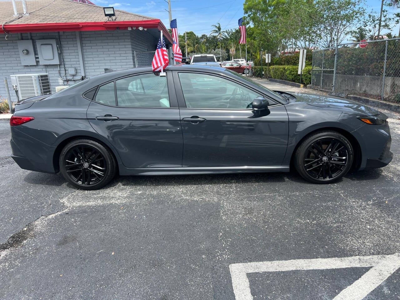 2025 Toyota Camry SE 4dr Sedan