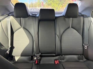 2022 Toyota Camry SE 4dr Sedan