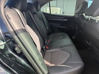 2022 Toyota Camry SE 4dr Sedan