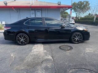2022 Toyota Camry SE 4dr Sedan