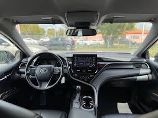 2023 Toyota Camry SE 4dr Sedan