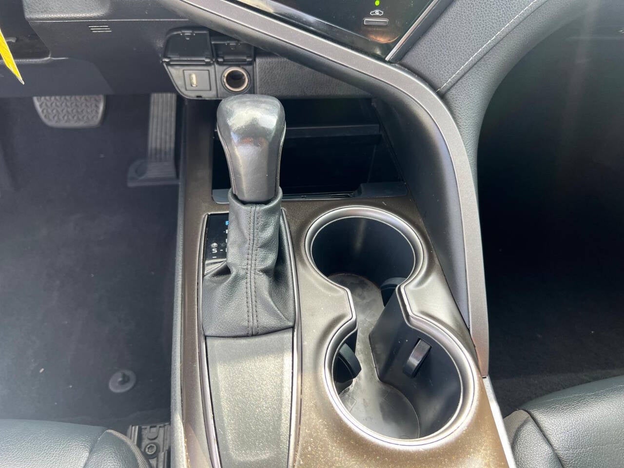 2021 Toyota Camry SE Nightshade 4dr Sedan