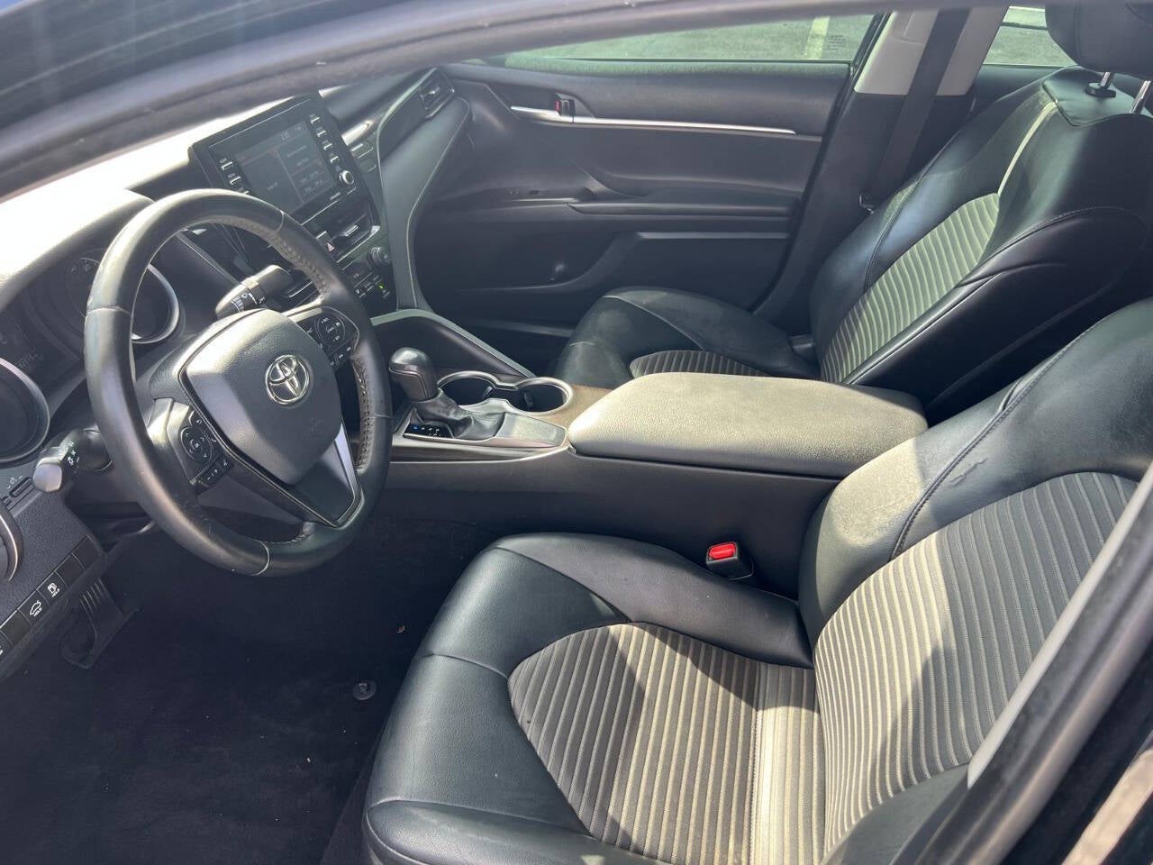 2021 Toyota Camry SE Nightshade 4dr Sedan