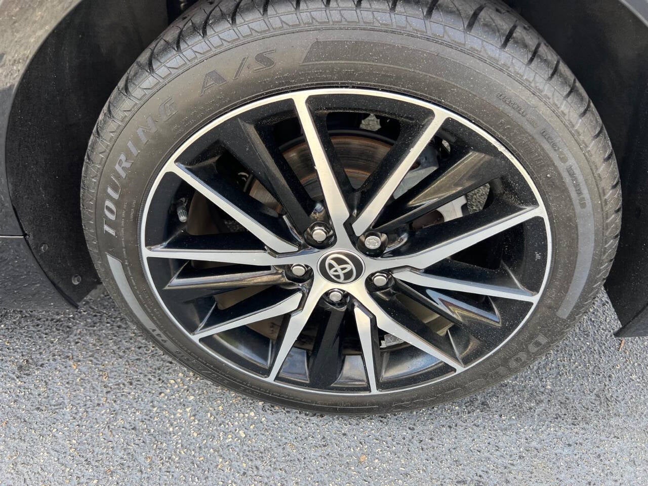 2021 Toyota Camry SE Nightshade 4dr Sedan