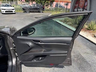 2022 Toyota Camry SE 4dr Sedan