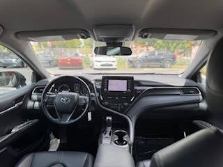 2022 Toyota Camry SE 4dr Sedan