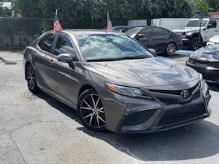 2022 Toyota Camry SE 4dr Sedan