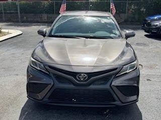 2022 Toyota Camry SE 4dr Sedan