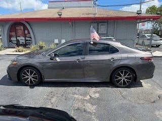 2022 Toyota Camry SE 4dr Sedan