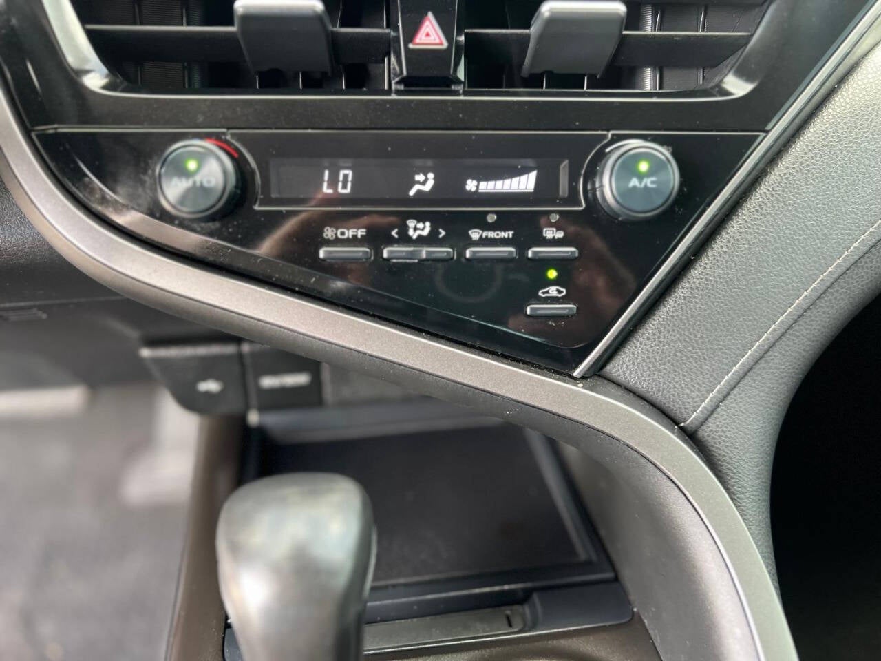 2021 Toyota Camry SE Nightshade 4dr Sedan