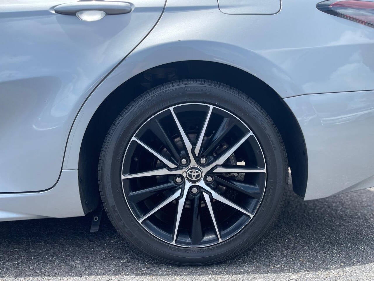 2022 Toyota Camry SE Nightshade AWD 4dr Sedan