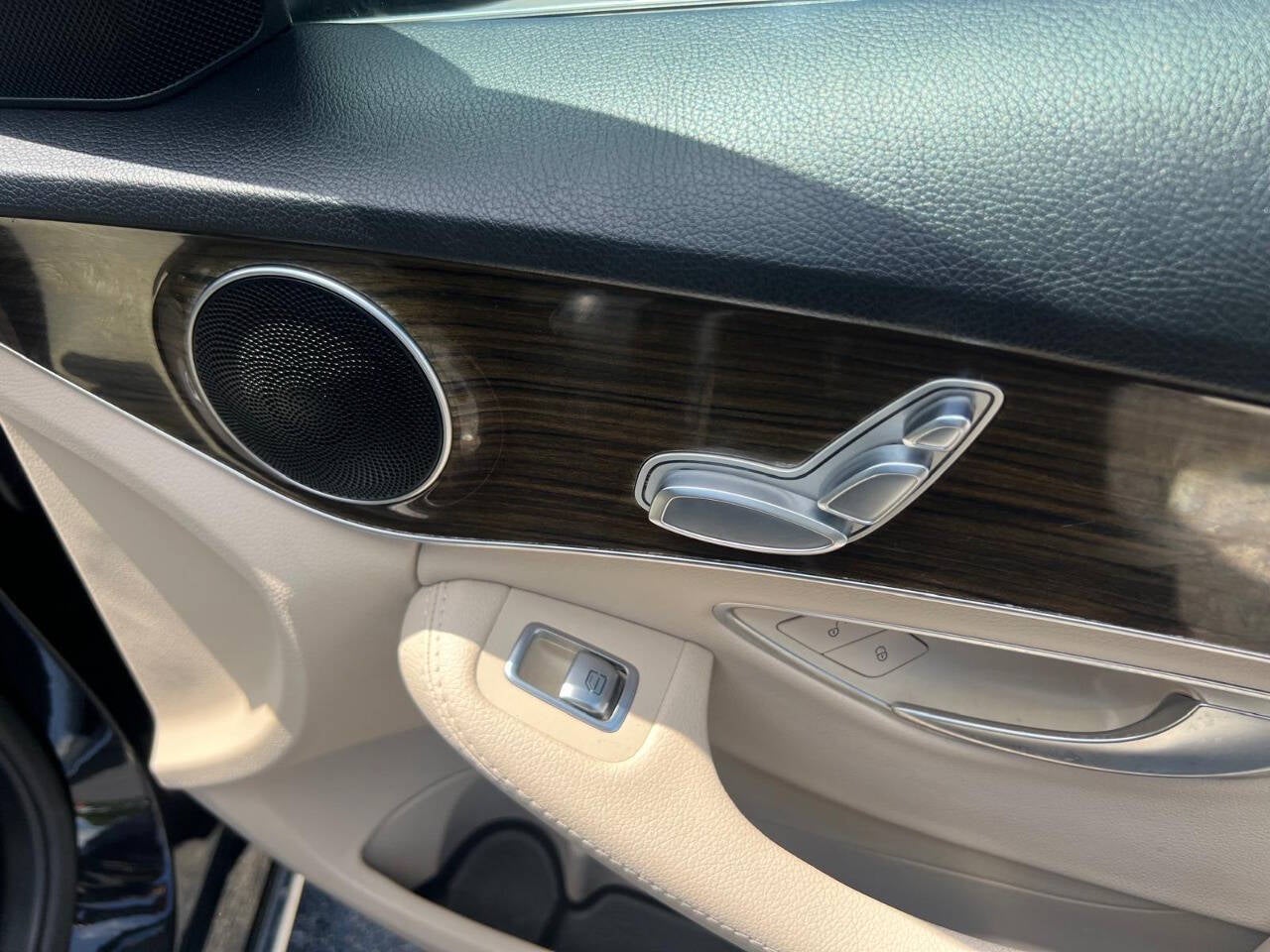 2018 Mercedes-Benz C-Class C 300 4dr Sedan