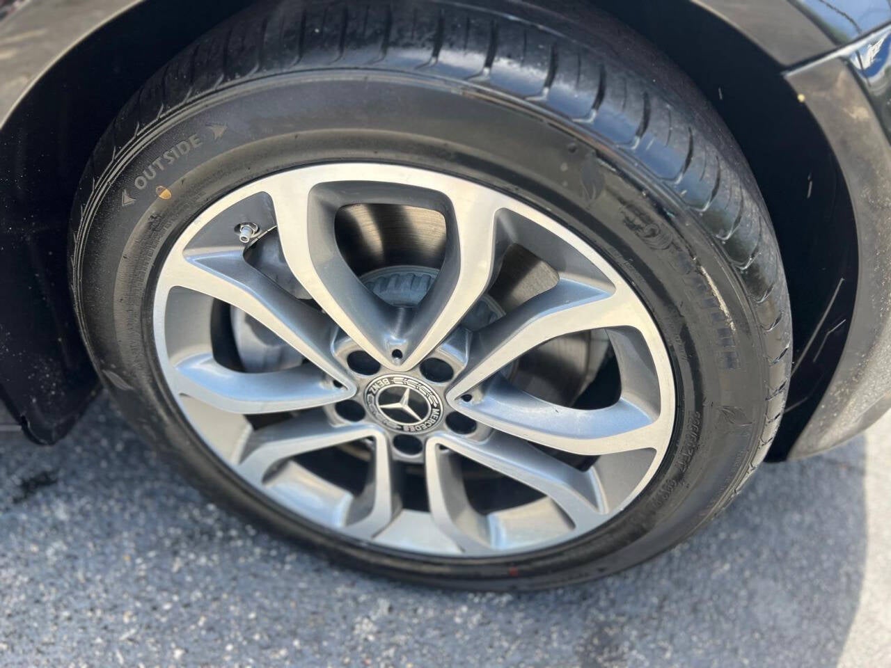 2018 Mercedes-Benz C-Class C 300 4dr Sedan