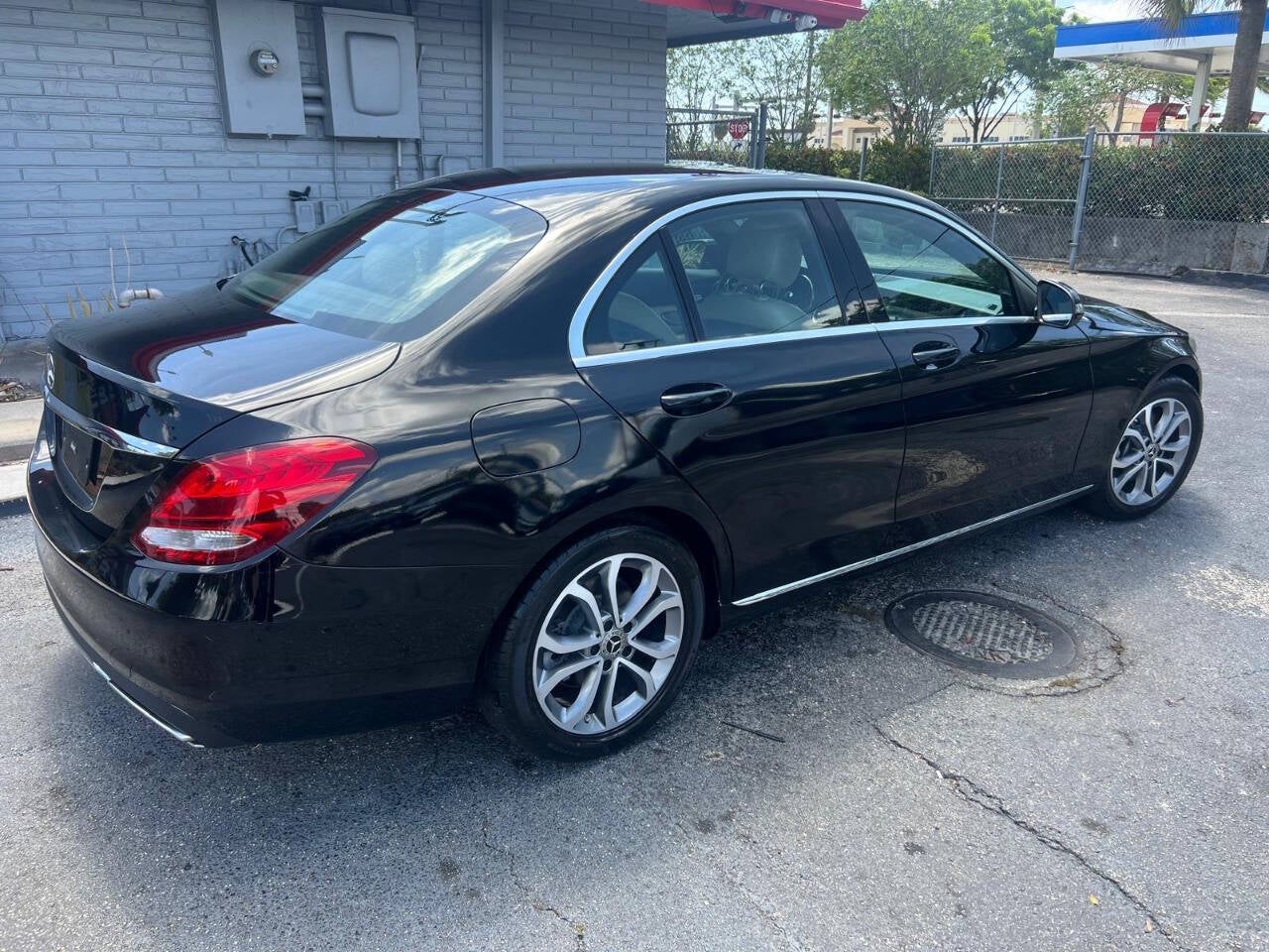 2018 Mercedes-Benz C-Class C 300 4dr Sedan