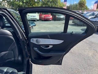 2018 Mercedes-Benz C-Class C 300 4dr Sedan