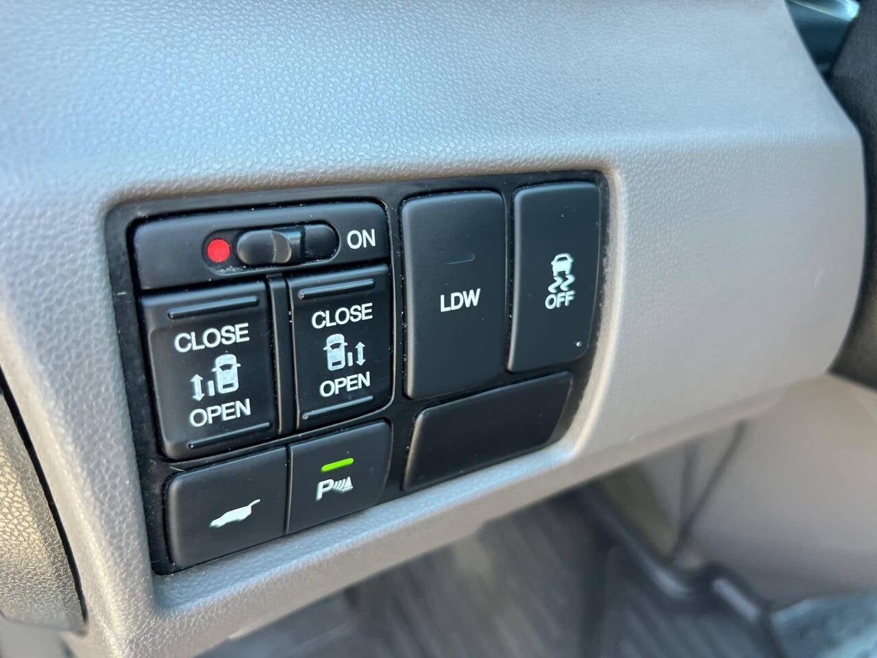 2015 Honda Odyssey Touring Elite 4dr Mini Van