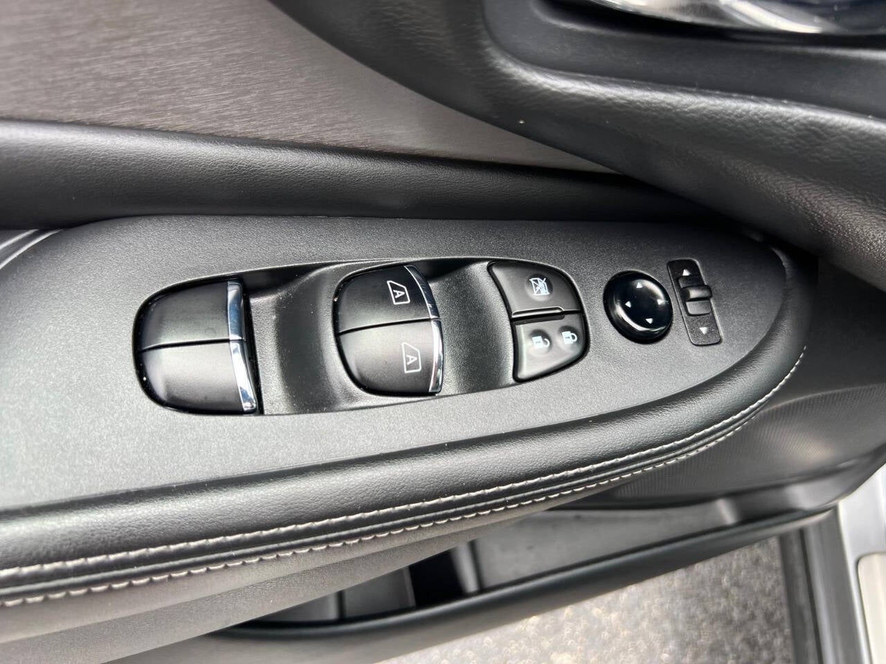 2023 Nissan Murano SL 4dr SUV