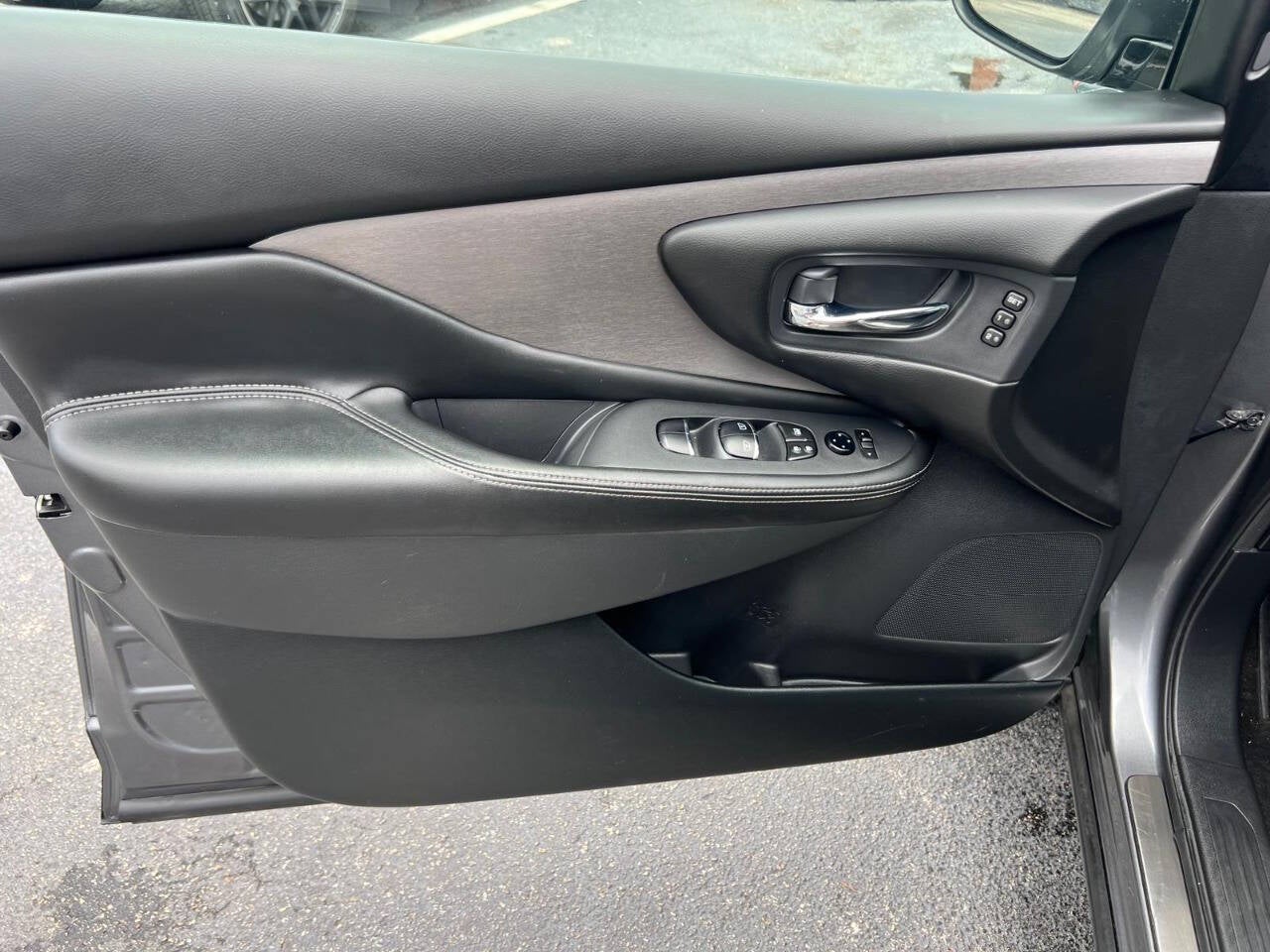 2023 Nissan Murano SL 4dr SUV