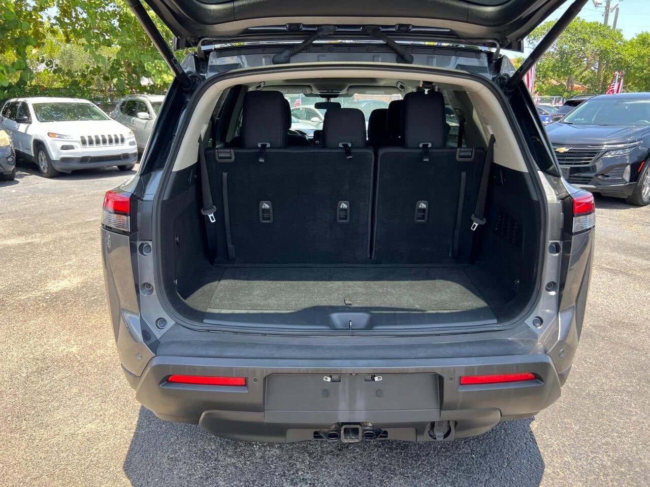 2022 Nissan Pathfinder SV AWD 4dr SUV