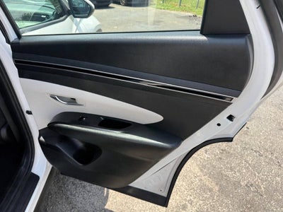 2023 Hyundai Tucson SE 4dr SUV