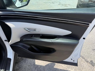 2023 Hyundai Tucson SE 4dr SUV