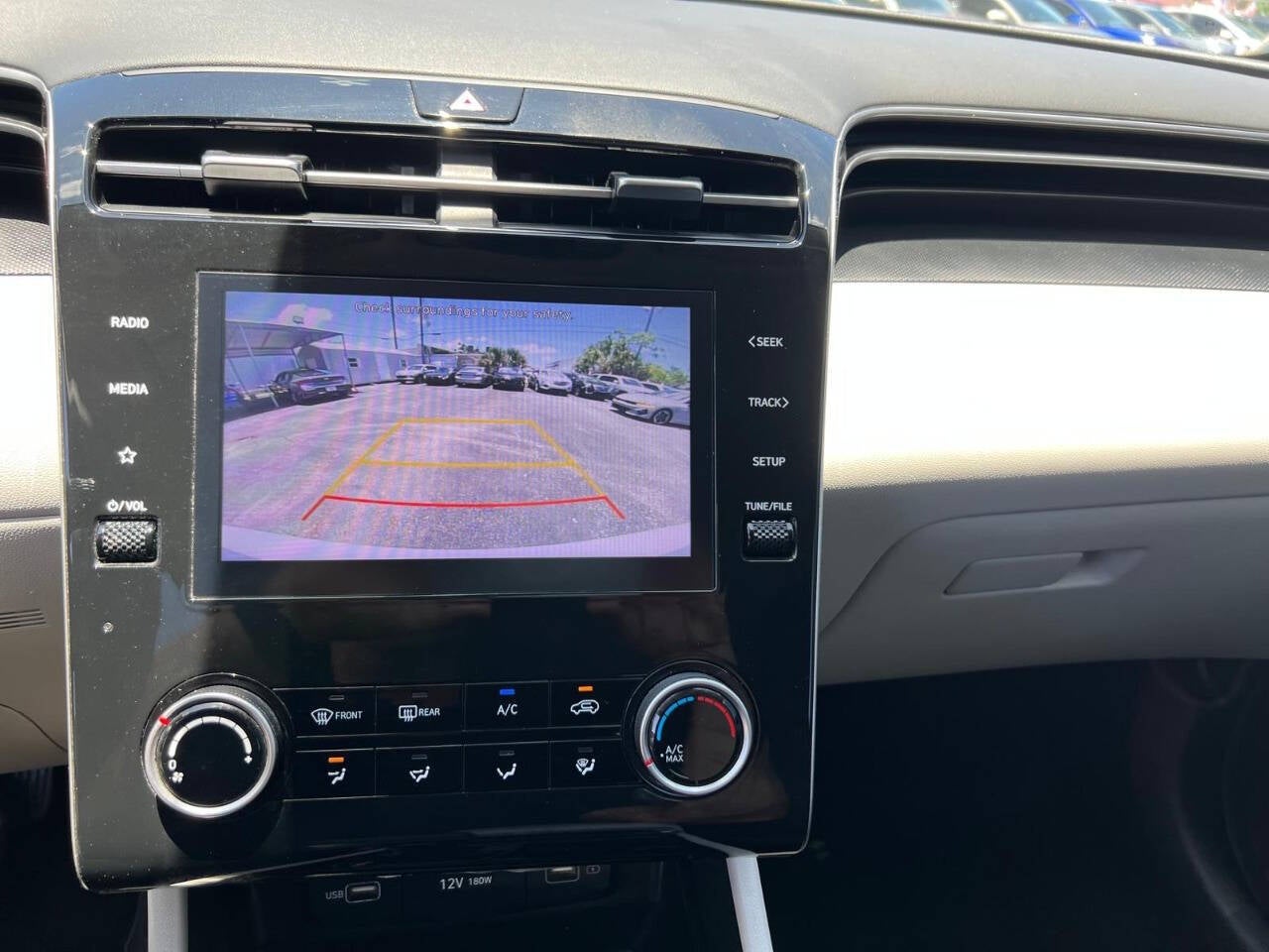 2024 Hyundai Tucson SE 4dr SUV