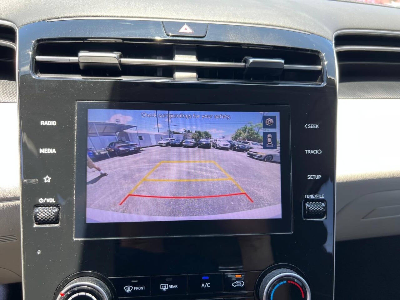 2024 Hyundai Tucson SE 4dr SUV