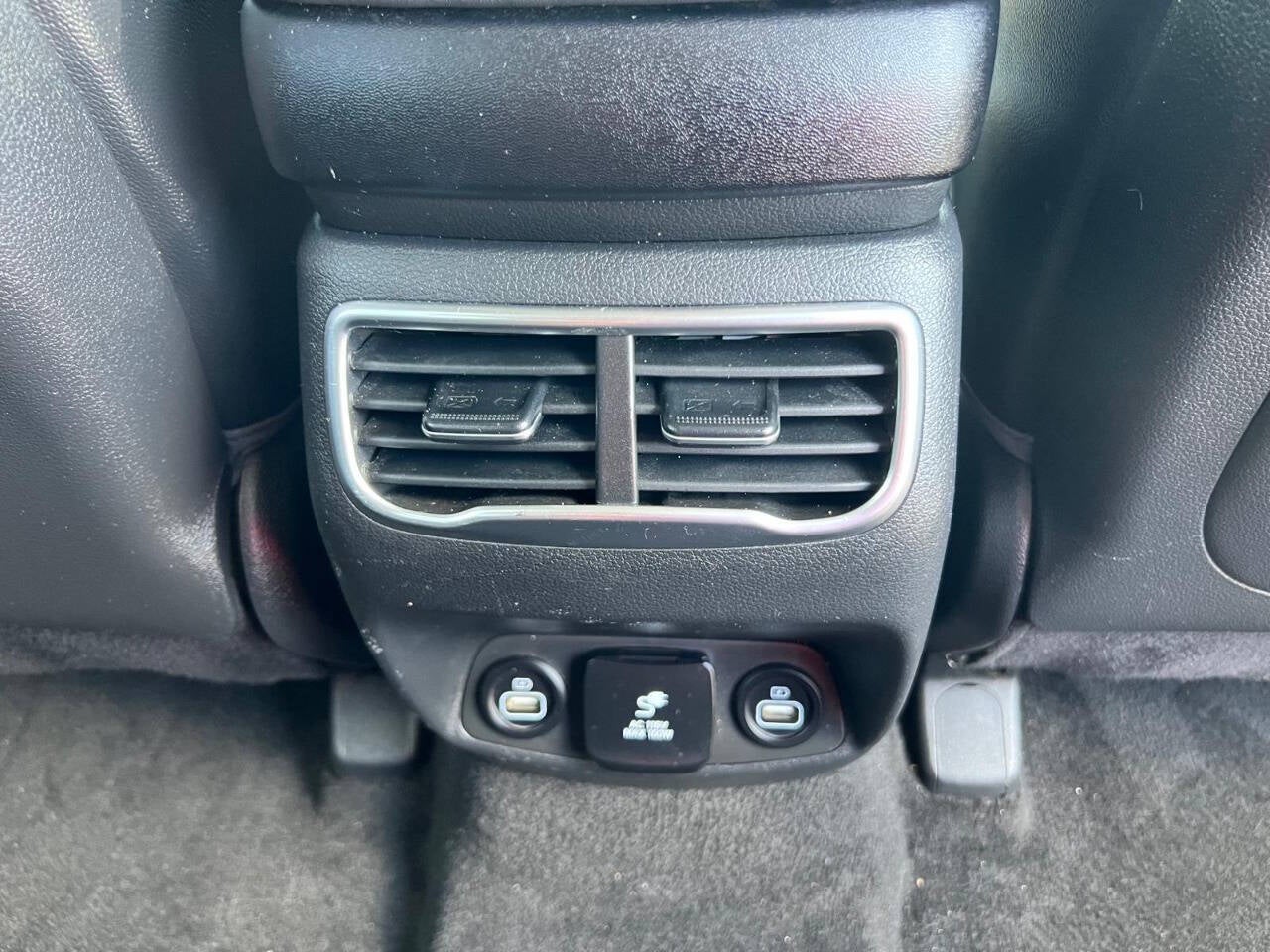 2022 Hyundai Santa Fe SEL 4dr Crossover