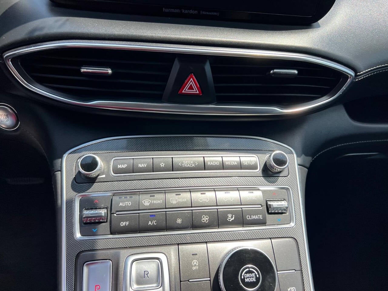 2022 Hyundai Santa Fe SEL 4dr Crossover